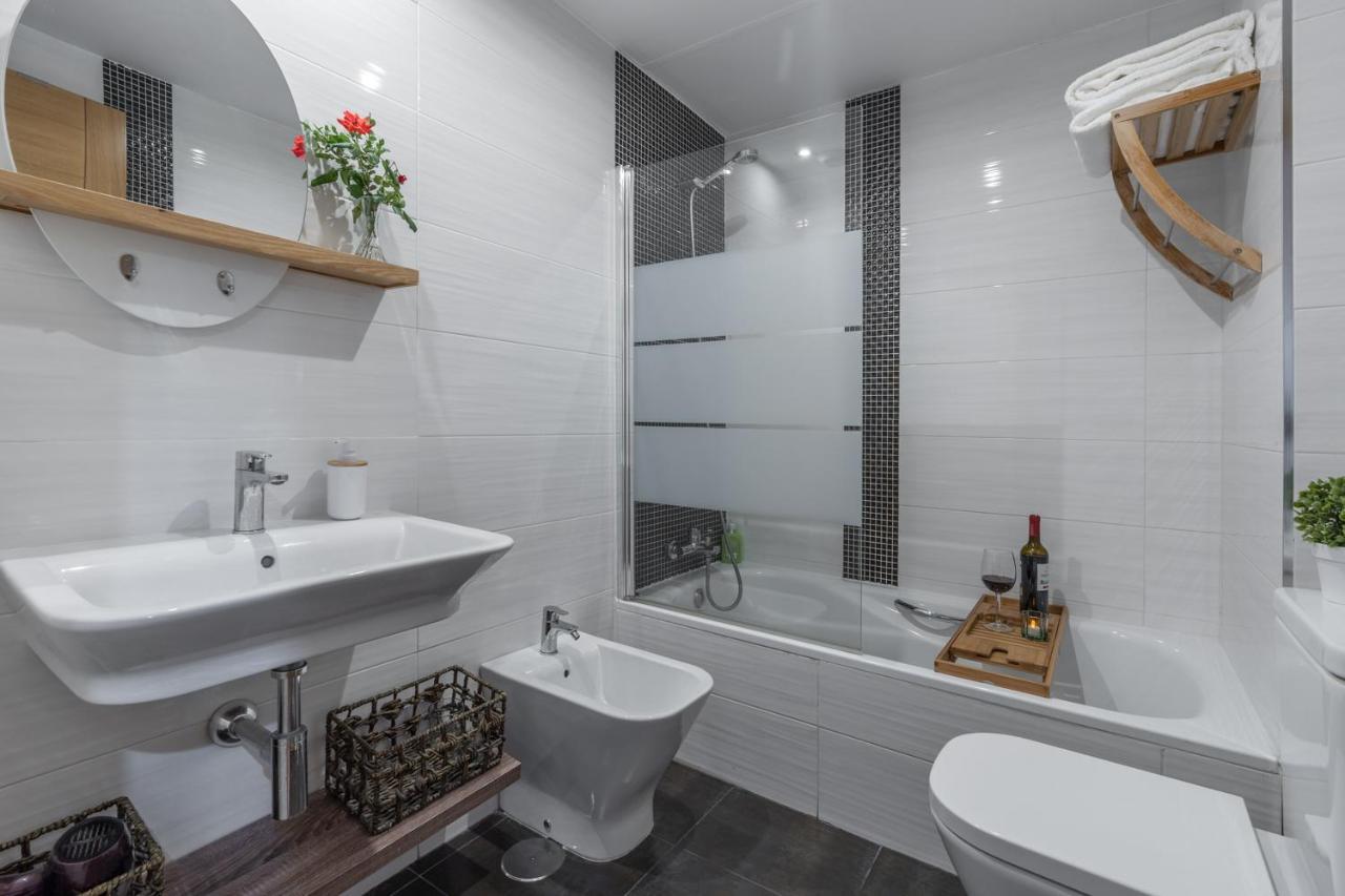 Tuguest Postigo I Catedral Apartment - Free Parking Гранада Экстерьер фото